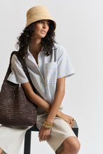 Le Seersucker Shirt - CORNFLOWER BLUE/WHITE