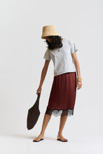 Le Silk Lace Trim Skirt - BURGUNDY