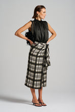 Le Check Wrap Skirt - Black/Off White