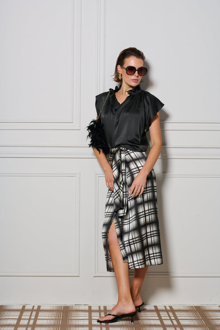 Le Check Wrap Skirt - Black/Off White