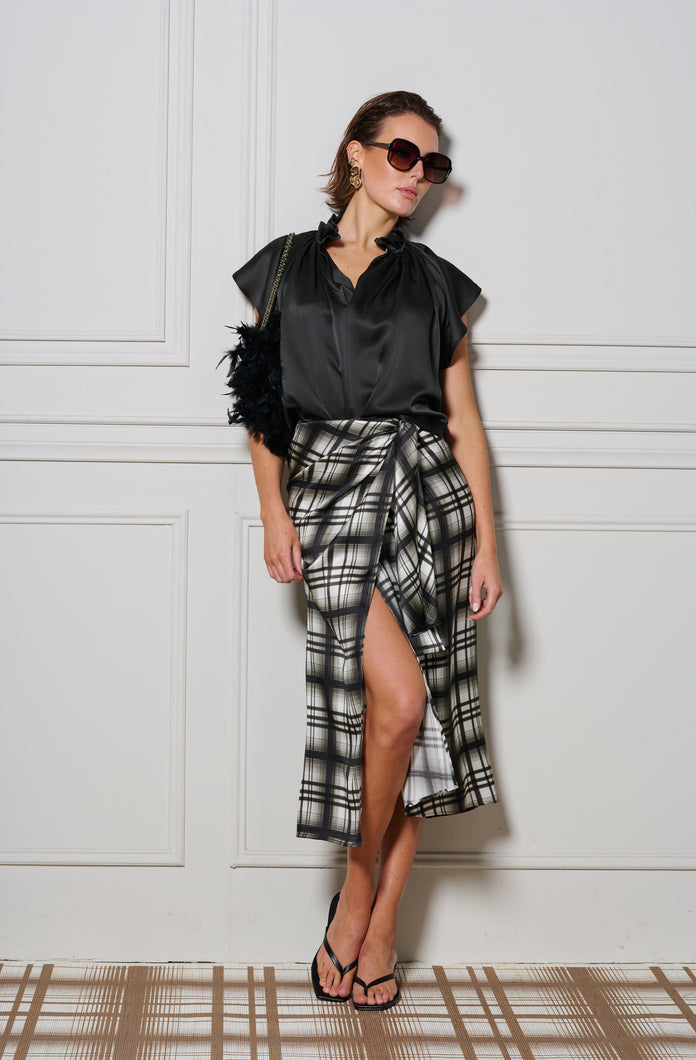 Le Check Wrap Skirt - Black/Off White
